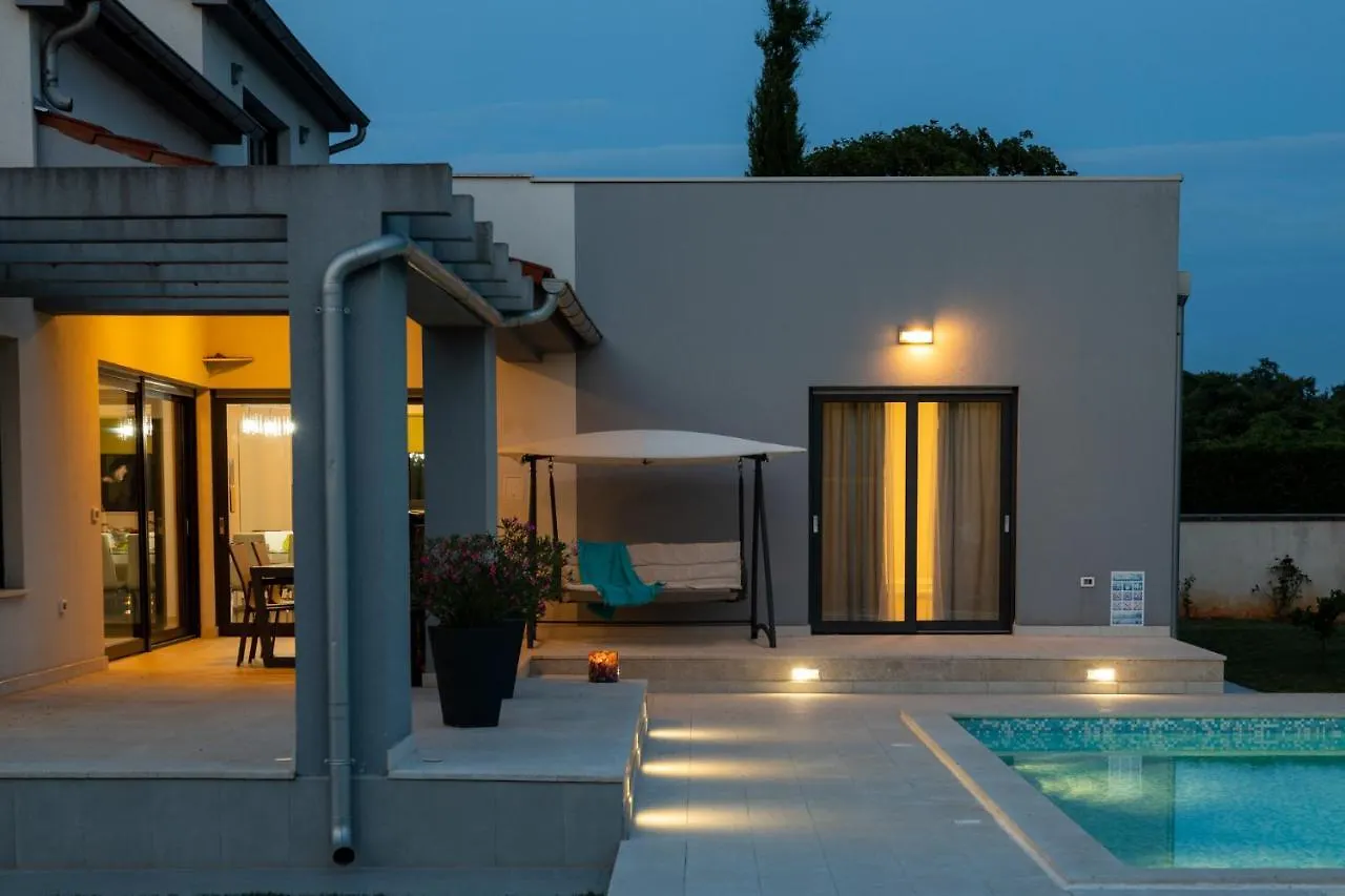 Beautiful Villa Eva With Private Pool Near The Beach Sisan 0*,