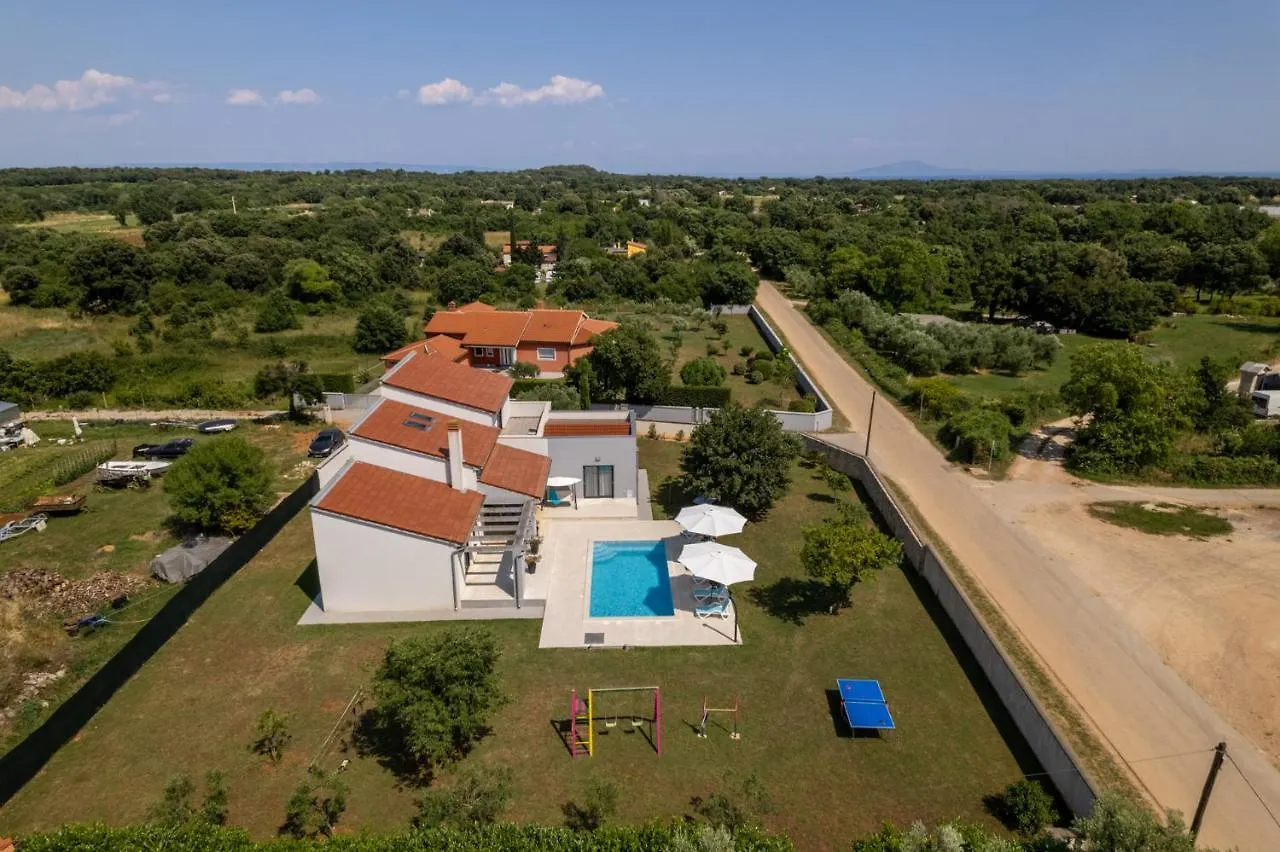 Beautiful Villa Eva With Private Pool Near The Beach Šišan