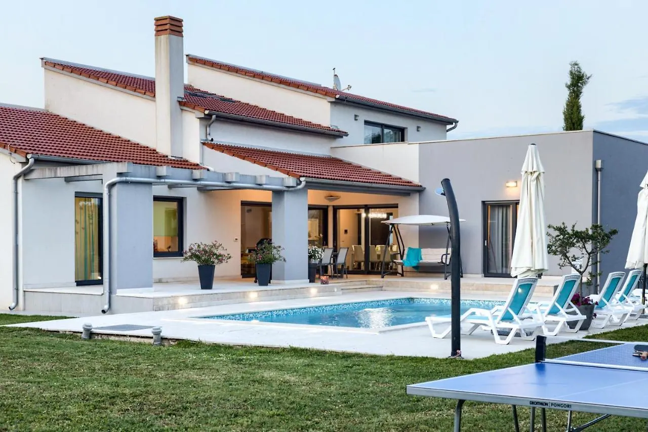 Beautiful Villa Eva With Private Pool Near The Beach Sisan Croatia