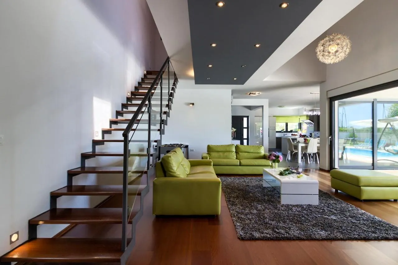 Beautiful Villa Eva With Private Pool Near The Beach Sisan