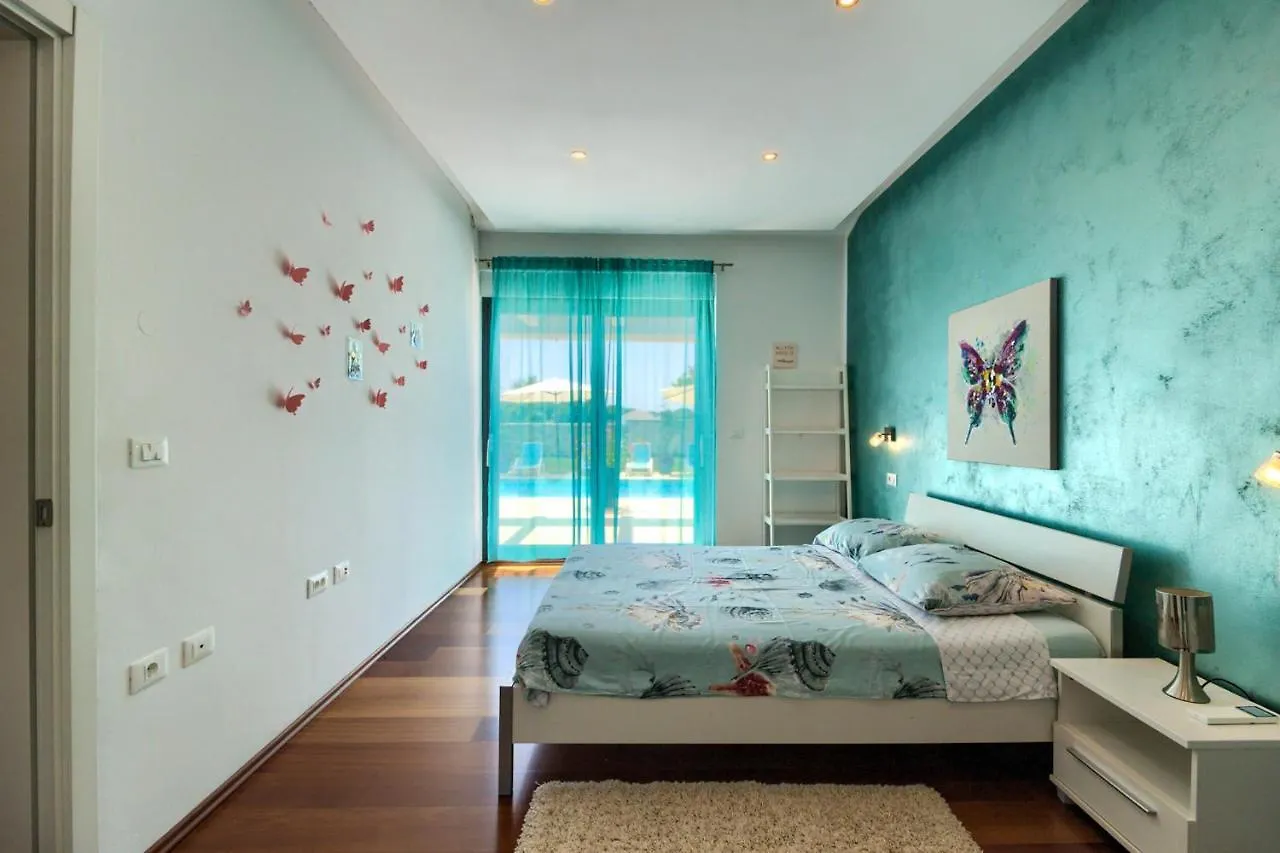 Beautiful Villa Eva With Private Pool Near The Beach Sisan Croatia