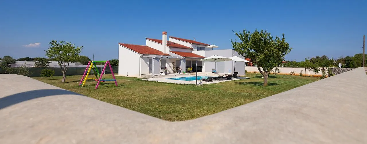 Beautiful Villa Eva With Private Pool Near The Beach Šišan