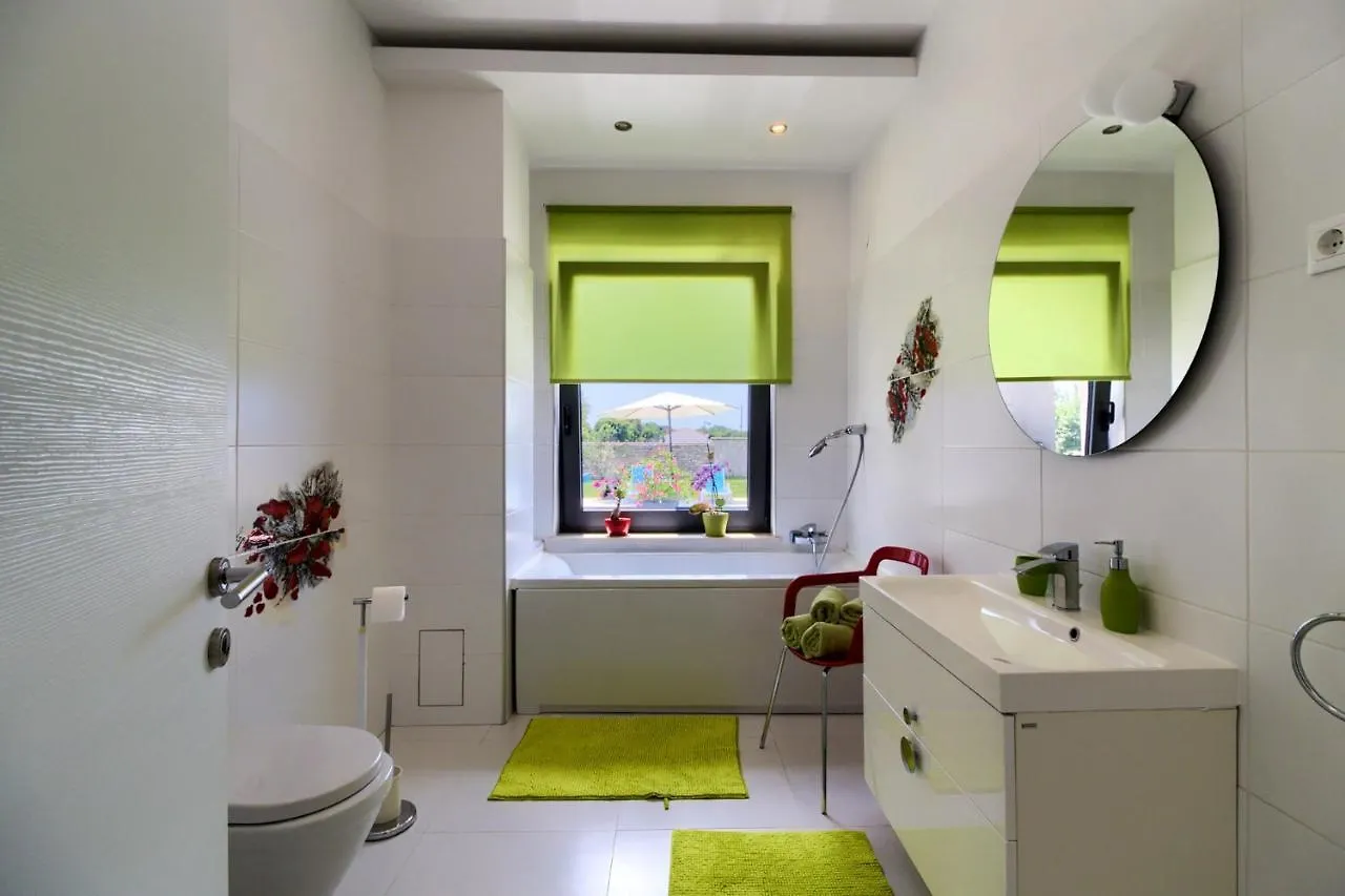 Beautiful Villa Eva With Private Pool Near The Beach Sisan