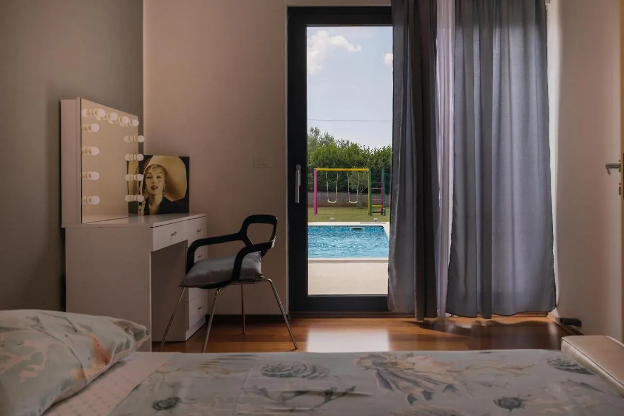 Beautiful Villa Eva With Private Pool Near The Beach Sisan